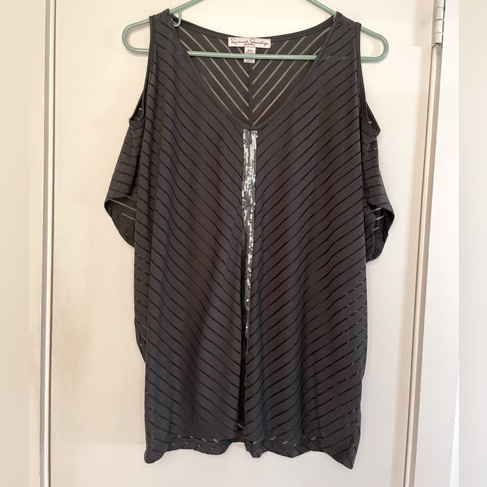 French Laundry blouse. Cold shoulder. Large petite.